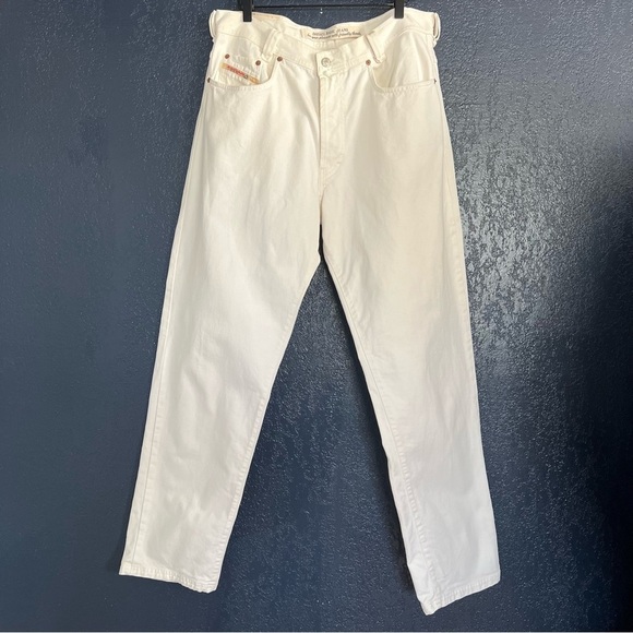 Diesel New Saddle Jeans - Picture 1 of 10